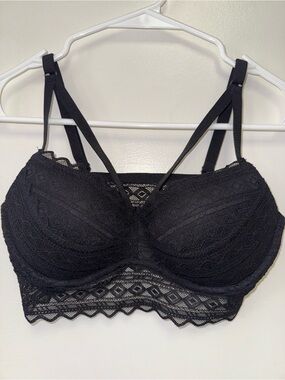 PINK Victoria's Secret (Medium) Black Lace Bralette